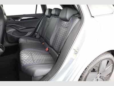 VW Passat Variant 2.0 TDI 142 kW 4Motion R-Line (2026) - Foto 10