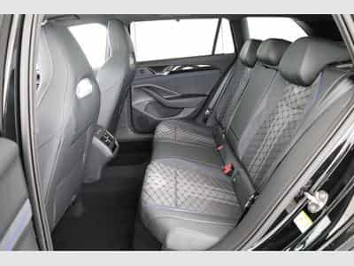 VW Passat Variant 2.0 TDI 142 kW 4Motion R-Line (2026) - Photo 11