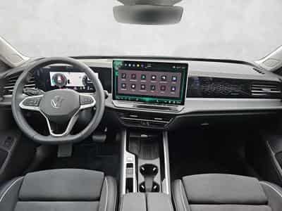 VW Passat Variant 2.0 TDI 110 kW Elegance (2024) - Photo 11