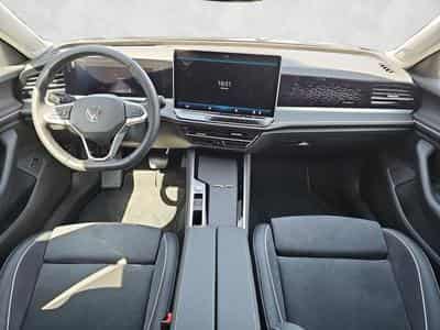 VW Passat Variant 2.0 TDI 110 kW Elegance (2025) - Photo 11