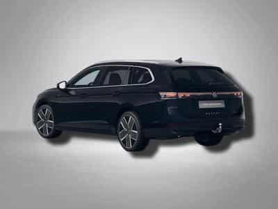 VW Passat Variant R-Line 2.0 TSI 7-Gang-DSG 4MOTION (2025) - Photo 3