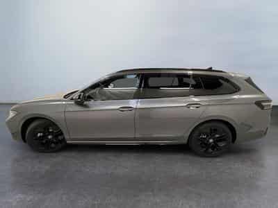 VW Passat Variant R-Line (2026) - Foto 4