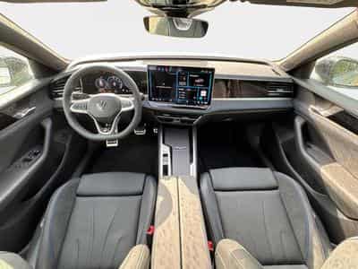 VW Passat Variant R-Line Edition Plus (2026) - Foto 7