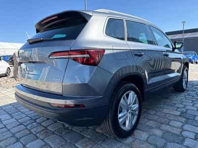 Skoda Karoq EXTRA 2,0 TDI (2026) - Foto 6