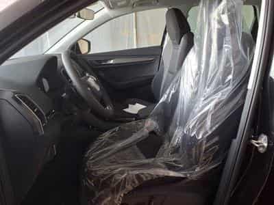 Skoda Karoq Selection 2.0 TDI 7-Gang-DSG 4x4 (2026) - Foto 5
