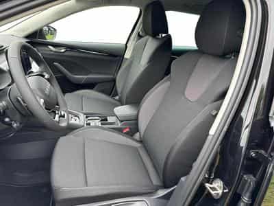 Skoda Octavia Selection (2025) - Photo 12
