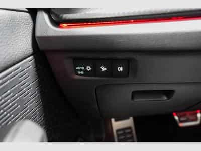 Skoda Octavia Kombi 2,0 TSI (2025) - Photo 11