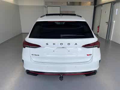 Skoda Octavia RS (2026) - Photo 5