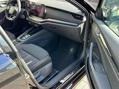 Skoda Octavia RS (2026) - Foto 11