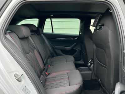 Skoda Octavia RS (2026) - Foto 14