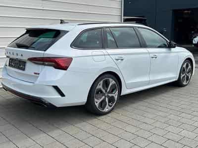 Skoda Octavia RS (2026) - Foto 4