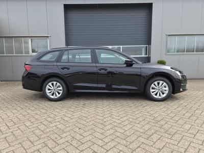 Skoda Octavia 1.5 TSI 150PS (2026) - Foto 6
