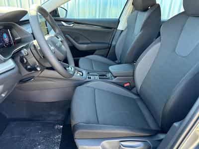 Skoda Octavia Selection 2,0 TDI (2026) - Foto 8