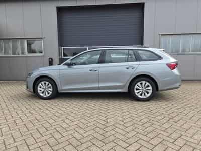 Skoda Octavia 1.5 TSI 150PS (2026) - Foto 4