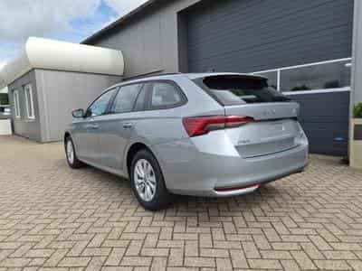 Skoda Octavia 1.5 TSI 150PS (2026) - Foto 3