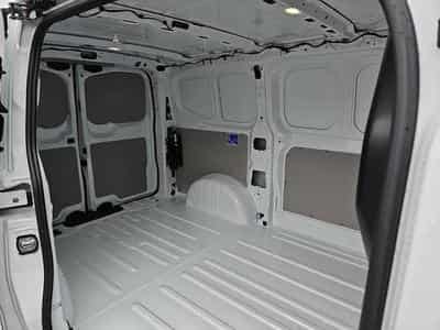 VW T7 Transporter Kaste 2.0 TDI 81 kW KR (2025) - Foto 6