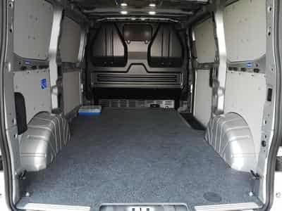 VW T7 BEV 100 kW RWD KR (2026) - Foto 8