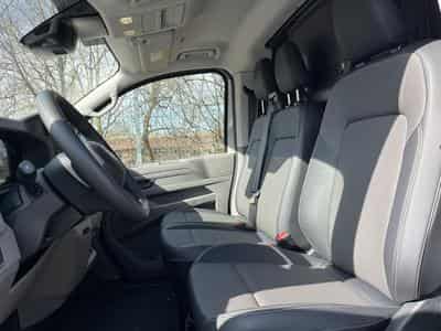 VW T7 BEV 100 kW RWD KR (2026) - Foto 7