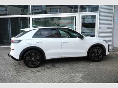 VW T-Roc 1.5 eTSI DSG (2026) - Photo 6