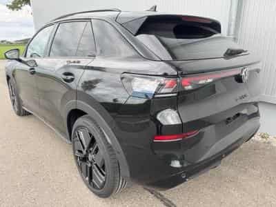 VW T-Roc 1.5 eTSI 110 kW R-Line (2026) - Photo 2