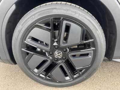VW T-Roc 1.5 eTSI 110 kW R-Line (2026) - Photo 3