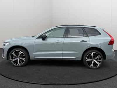 Volvo XC60 B5 AWD Ultra Dark / Essence (2025) - Photo 4