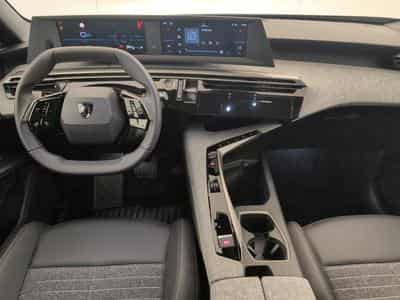 Peugeot 3008 Hybrid 145 e-DCS6 Allure (2025) - Foto 13