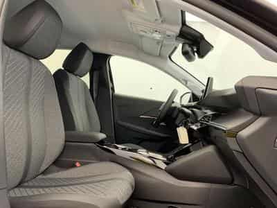 Peugeot 208 Hybrid 110 ch e-DCS6 Allure (2026) - Foto 7