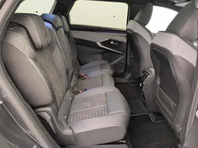 Peugeot 5008 Hybrid 145 e-DCS6 GT (2026) - Foto 10