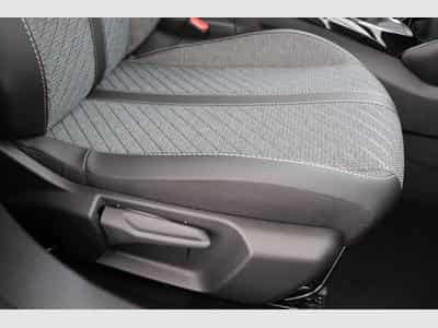 Peugeot 2008 Turbo 100 ch BVM6 Allure (2026) - Foto 15