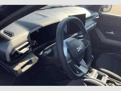 Dacia BIGSTER Mild Hybrid 140 Journey (2026) - Photo 11
