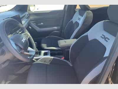 Dacia BIGSTER Mild Hybrid 140 Journey (2026) - Photo 9