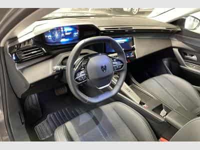 Peugeot 308 Hybrid 145 e-DCS6 Allure (2025) - Photo 15