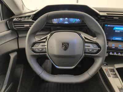 Peugeot 308 Hybrid 145 e-DCS6 Allure (2025) - Photo 14