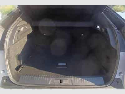 Peugeot 3008 Hybrid 145 e-DCS6 GT (2025) - Photo 11