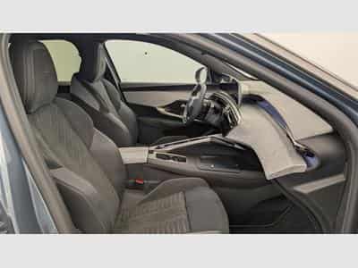 Peugeot 3008 Hybrid 145 e-DCS6 GT (2025) - Foto 9