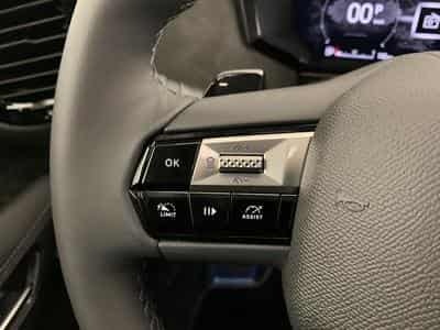 DS Automobiles DS4 Hybride 145 e-DCT6 Etoile - Alcantara (2025) - Photo 15