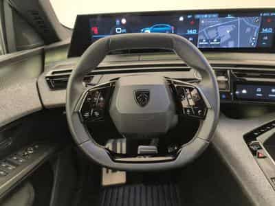 Peugeot 3008 Hybrid 145 e-DCS6 GT (2025) - Photo 14