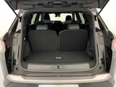 Peugeot 5008 Hybrid 145 e-DCS6 Allure (2026) - Foto 11