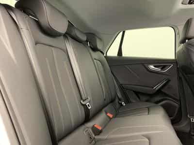 Audi Q2 35 TFSI 150 S tronic 7 Design (2026) - Foto 10