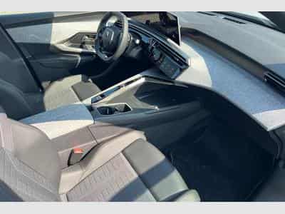 Peugeot 5008 Hybrid 145 e-DCS6 GT (2025) - Foto 9