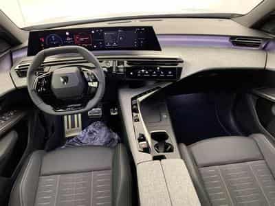 Peugeot 3008 Hybrid 145 e-DCS6 GT (2025) - Foto 15
