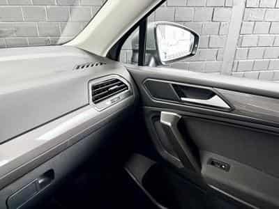 VW Tiguan Life 1.5 TSI 150 CV DSG7 *7 PLACES *ATTELAGE* *HAYON* (2025) - Foto 15