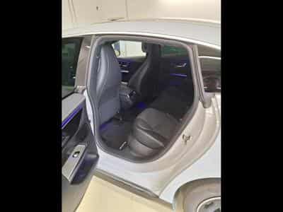Mercedes EQE 300 300 AMG LINE AUTO 96 KWH (2023) - Foto 8