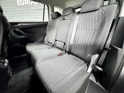VW Tiguan Life 1.5 TSI 150 CV DSG7 *7 PLACES *ATTELAGE* *HAYON* (2025) - Foto 5