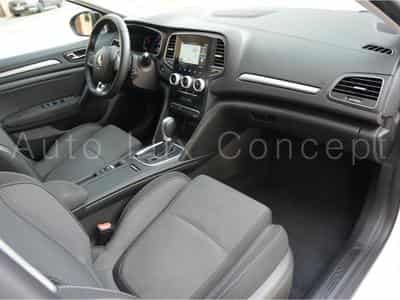 Renault Megane 1.5 dCi 115 EDC7 Equilibre (2024) - Photo 6
