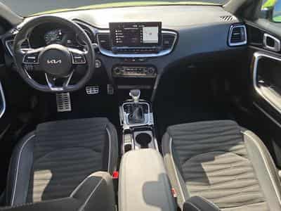 Kia XCeed GT Line 1.6T 204 DCT (2023) - Foto 14