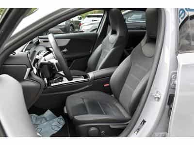 Mercedes A 200 AMG Line 7G-Tronic PANO ACC NIGHT SIDE CAM KEYLESS 1° MAIN (2026) - Foto 6