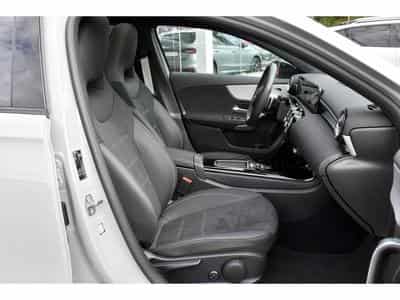 Mercedes A 200 AMG Line 7G-Tronic PANO ACC NIGHT SIDE CAM KEYLESS 1° MAIN (2026) - Foto 7