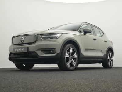Volvo XC40 P8 Twin Pure Electric AWD R-Design Recharge (2021) - Foto 10